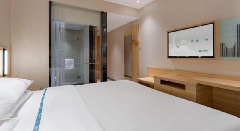 Hotel Comfort International Automobile Tongji 2*