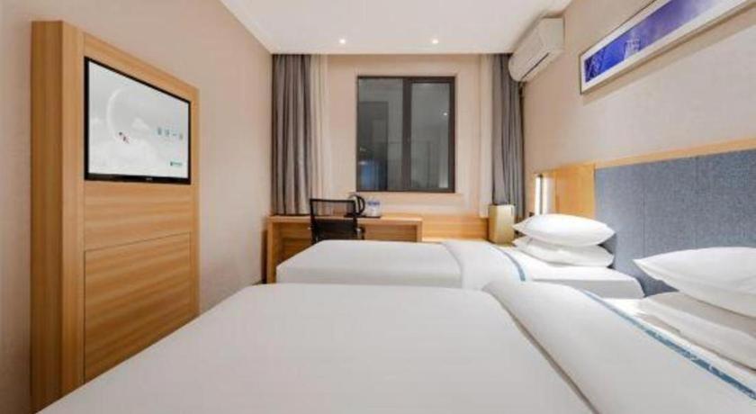 Comfort International Automobile Tongji Hotel 2*