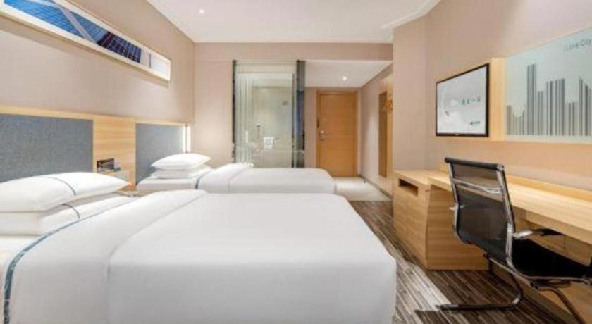 Comfort International Automobile Tongji Hotel