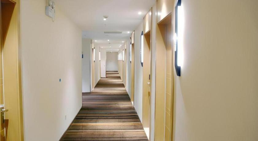 Hotel Comfort International Automobile Tongji Shanghai