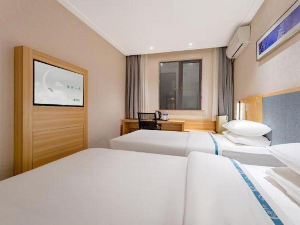 Hotel Comfort International Automobile Tongji