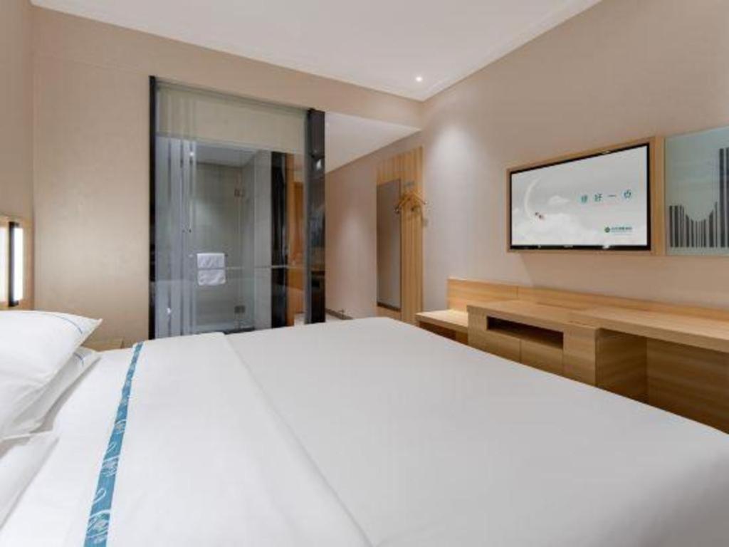 Comfort International Automobile Tongji Hotel 2*