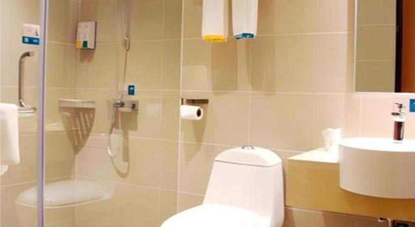 Comfort International Automobile Tongji Hotel